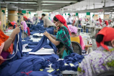 File image of women working at a garment factory. Photo: Dhaka Tribune