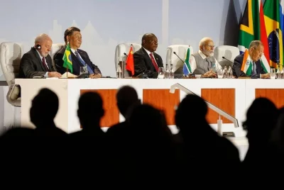 (From L to R) President of Brazil Luiz Inacio Lula da Silva, President of China Xi Jinping, South African President Cyril Ramaphosa, Prime Minister of India Narendra Modi and Russia`s Foreign Minister Sergei Lavrov attend the 2023 Brics Summit at the Sandton Convention Centre in Johannesburg on Aug 24, 2023. Photo: AFP