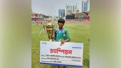 Fifteen-year-old Milon, who is nicknamed the `Neymar of Gulistan.` Photo: Dhaka Tribune