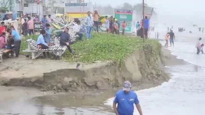 A low-pressure system over the Bay of Bengal has triggered a tidal surge, raising sea levels by two to three feet and flooding parts of Kutubdia, Maheshkhali and Saint Martins Island in Coxs Bazar. Photo: Dhaka Tribune
