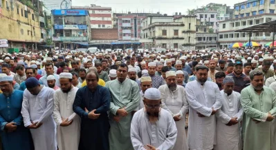Tuhin’s first namaz-e-janaza took place after Friday prayers near Eidgah field at Chandana Chowrasta. Photo: Dhaka Tribune