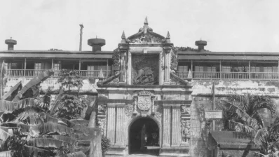 Built in 1571 by the Spanish, Fort Santiago in Intramuros, Manila, was occupied by the American forces for the majority of the period between 1898 and 1946. The American occupation was briefly interrupted from 1942 to 1945 when the Imperial Japanese Army captured the fort during World War II. American forces retook the site in February 1945 during the Battle of Manila. Photo: Dhaka Tribune/Collected