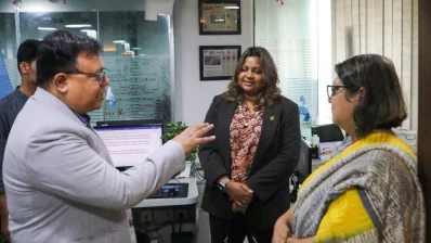 Maldives High Commissioner Shiuneen Rasheed speaks with Dhaka Tribune Editor Reaz Ahmad and Bangla Tribune Executive Editor Udisa Islam during a visit to the offices on Tuesday, July 21, 2026. Photo: Abir Ahmmed Shupto/Dhaka Tribune