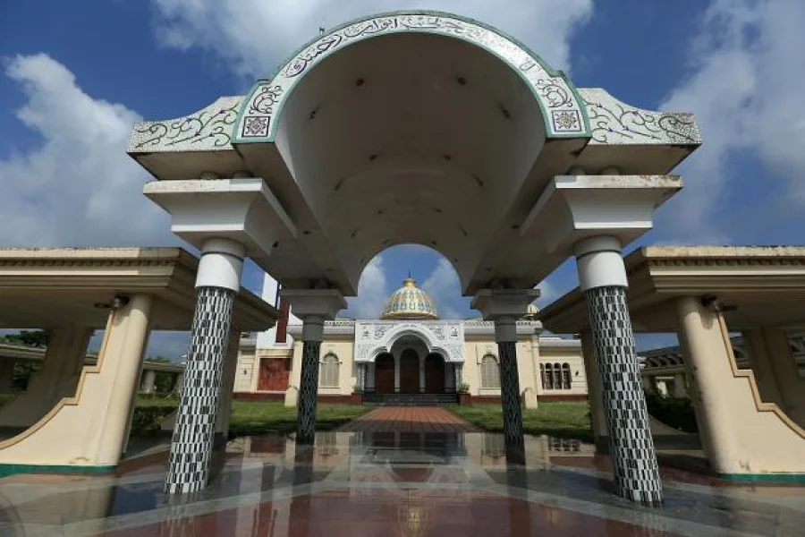 Baitul Aman Jame Mosque at Guthia. Barisal, Bangladesh.