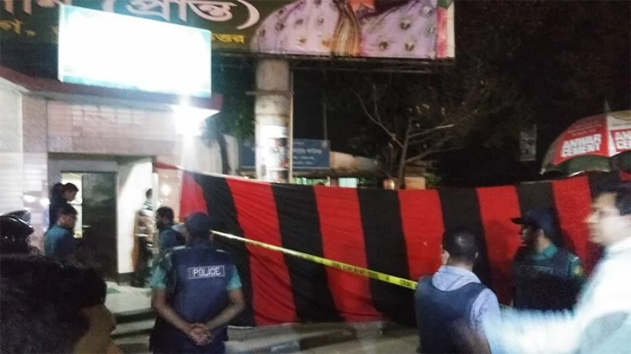 Police have cordoned off the site Dhaka Tribune