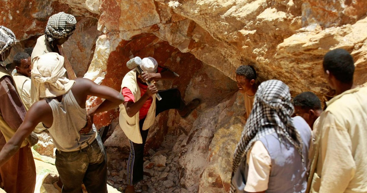 More Than 60 Killed In Gold Mine Collapse In Sudans Darfur
