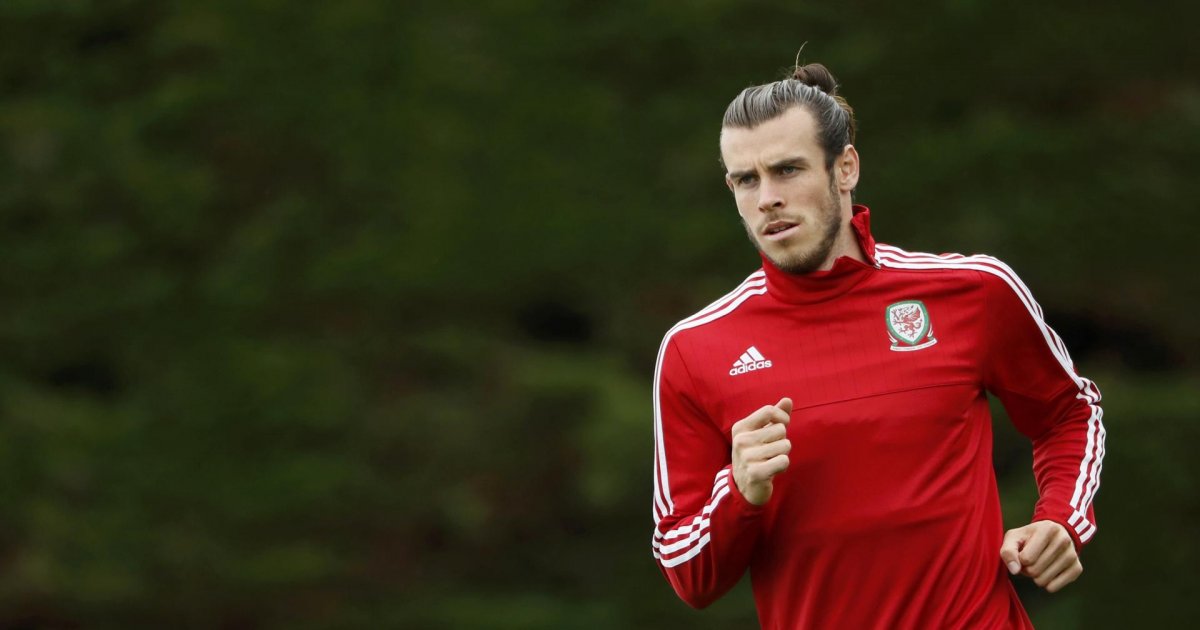 Gareth Bale: 'Wales play for the shirt and dragon. We give