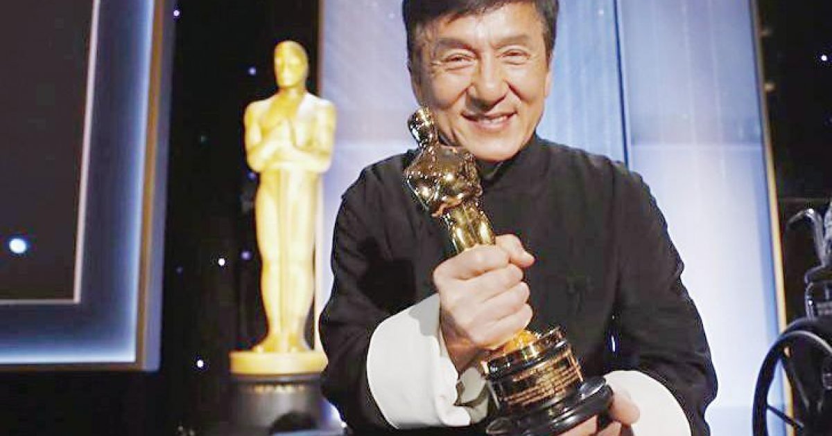 Jackie Chan awarded honorary Oscar