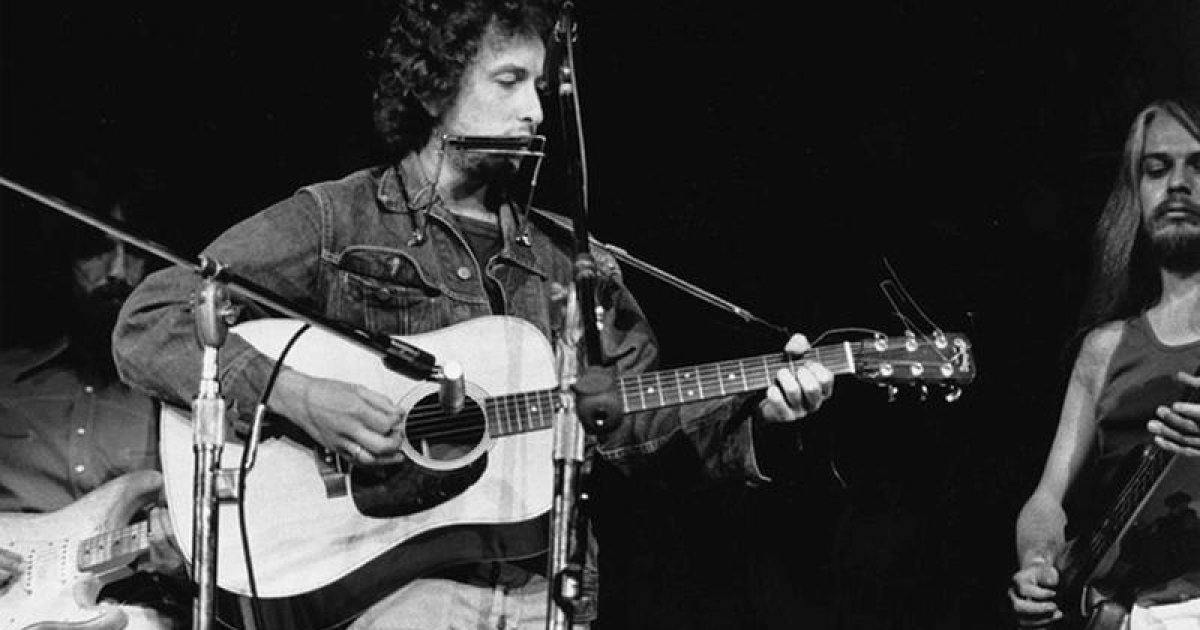 Bob Dylan’s guitar used in Concert for Bangladesh fetches $396,000