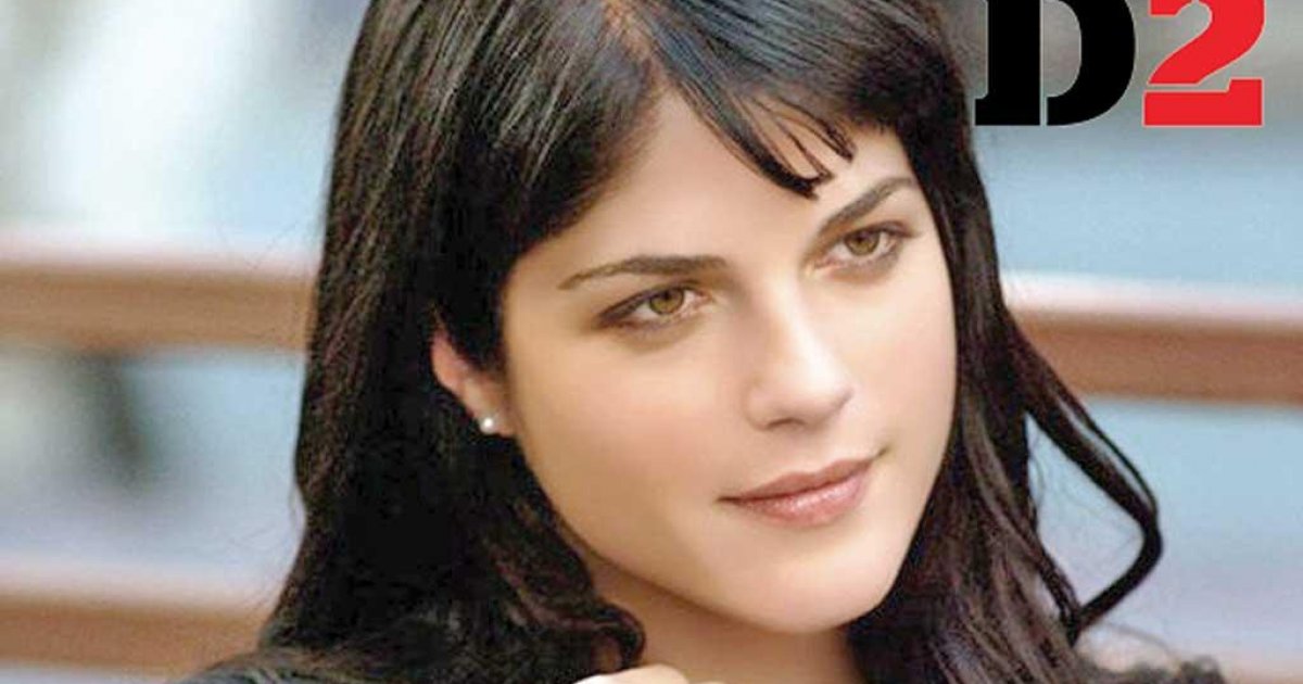 Actress Selma Blair reveals MS diagnosis