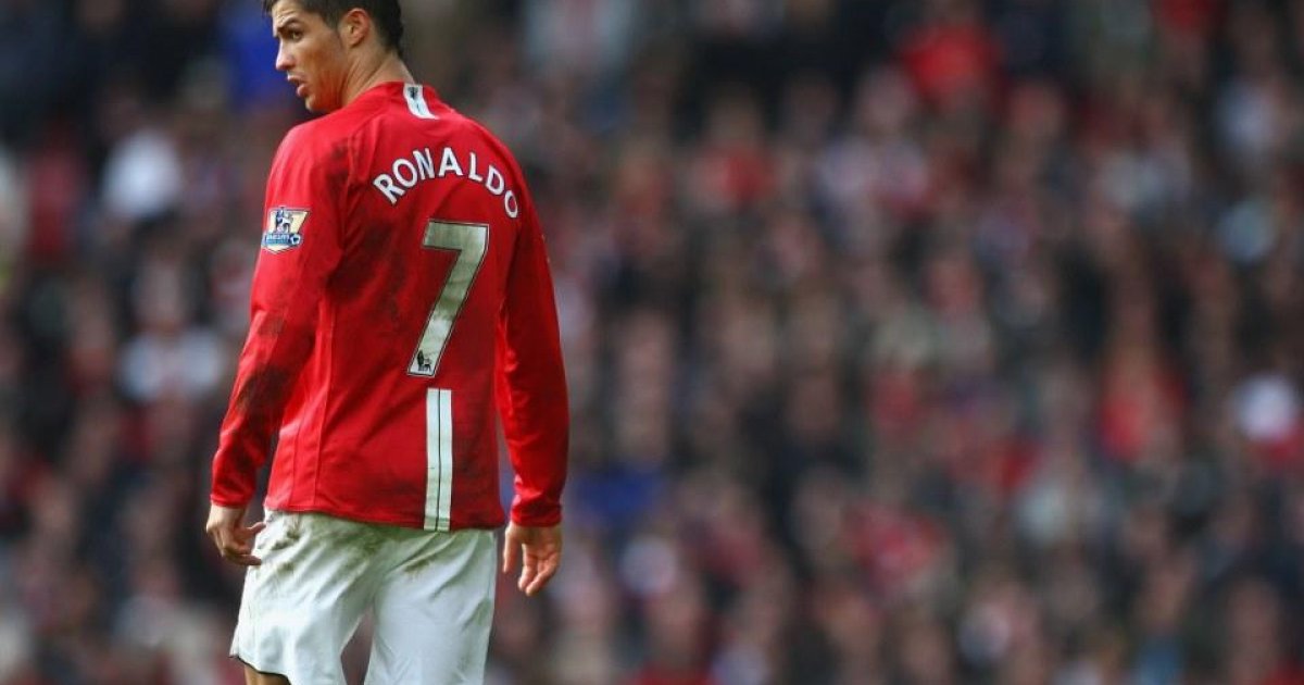 I Was Petrified”- Cristiano Ronaldo Once Hesitated in Donning Iconic Number  7 Jersey at Manchester United - EssentiallySports