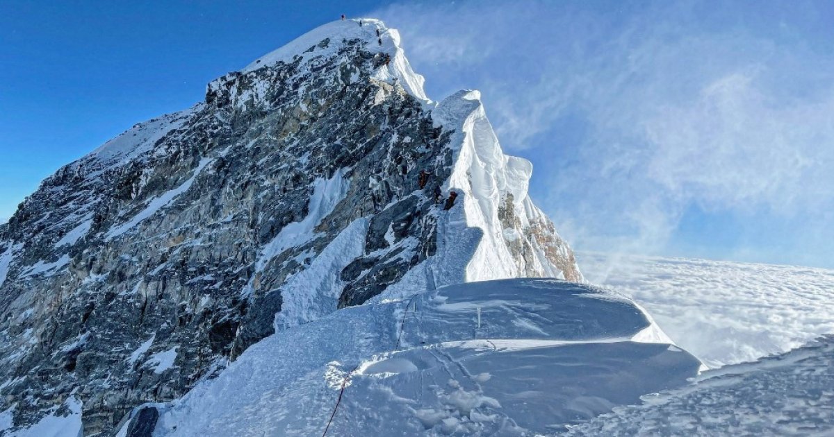 Highest glacier on Mount Everest loses 2,000 years of ice in three decades