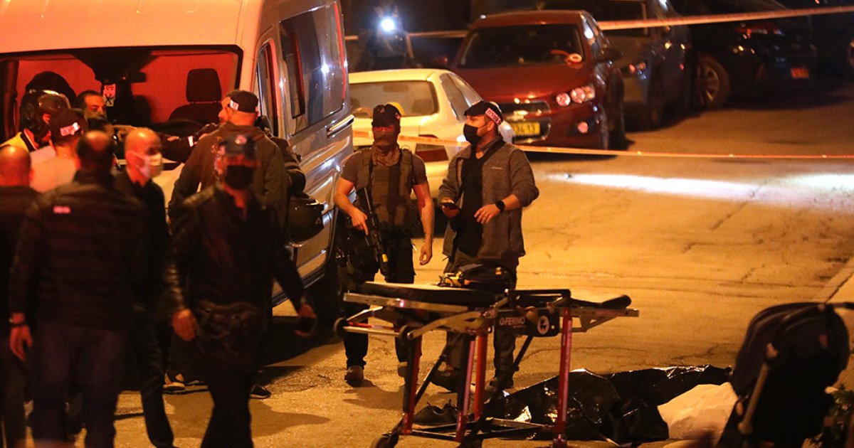Israel's Bennett warns of terror 'wave' after shooting rampage
