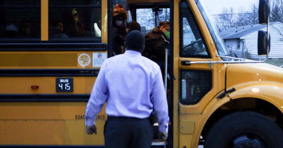 US state to let teachers carry guns after 24 hours of training