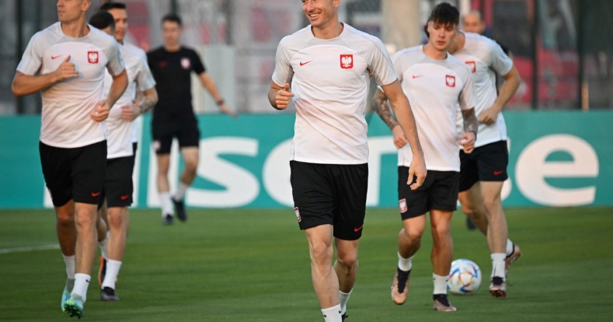 World Cup 2022 Qualifiers - Poland's Robert Lewandowski unlikely