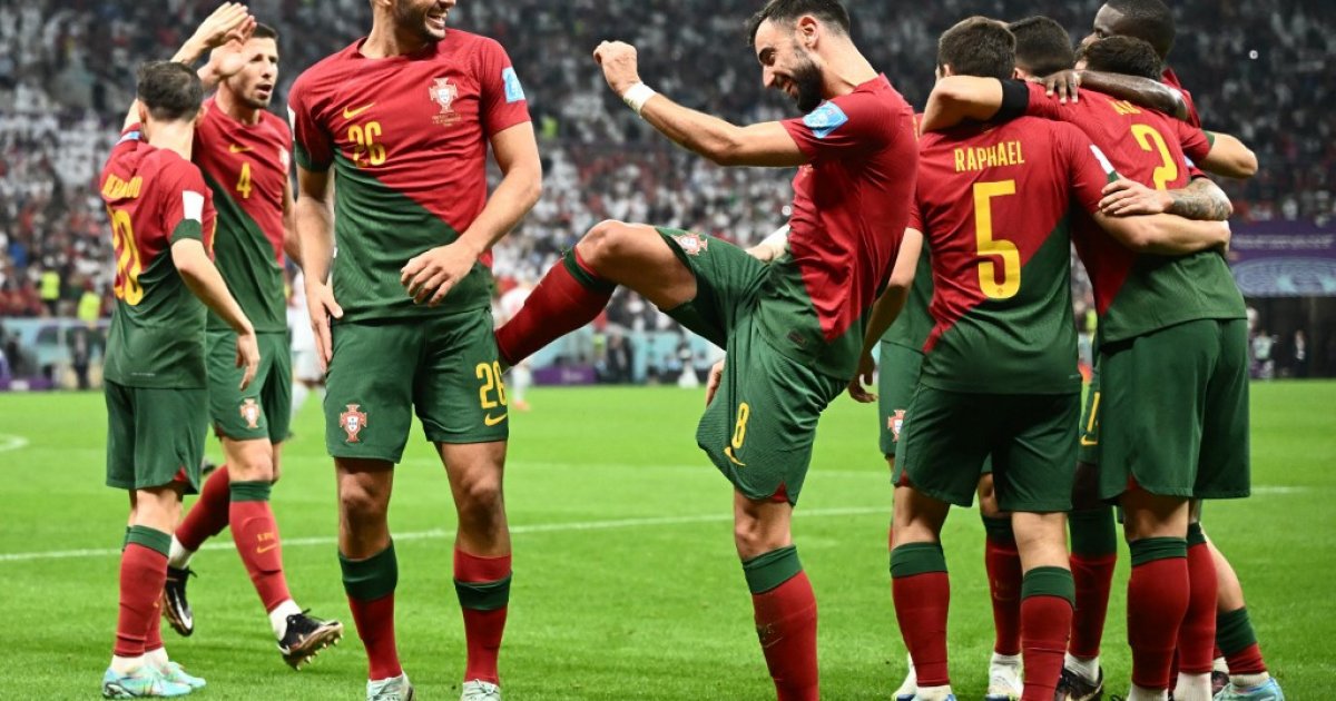 Ronaldo a bystander as Portugal find magic touch at World Cup