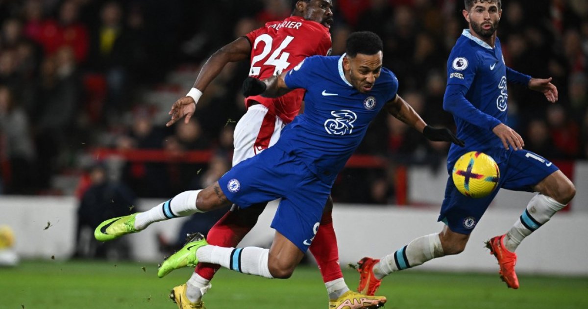 Chelsea drop more points, Spurs slump to Villa defeat