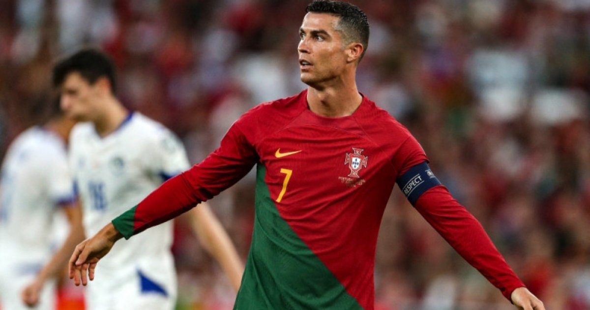 Ronaldo will never give up playing for Portugal