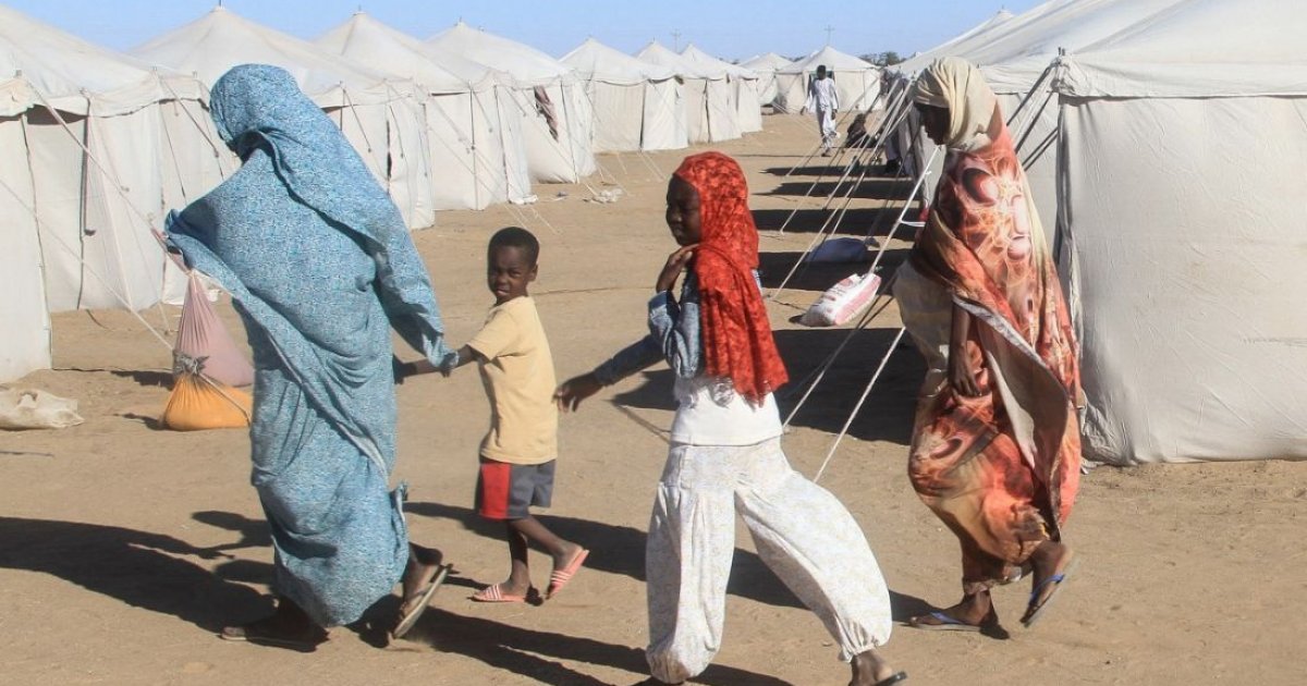 Sudan aid workers forced to choose who to save in Darfur