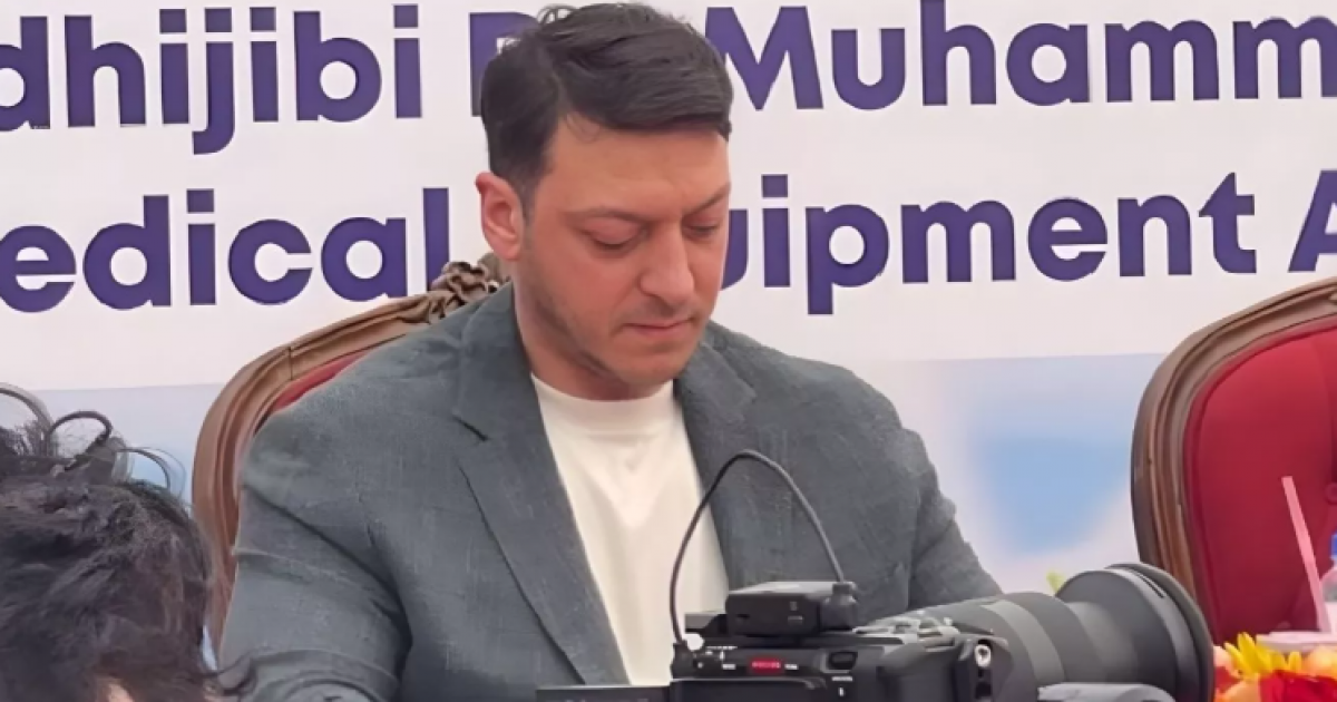 Mesut Ozil attends Dhaka University medical centre renovation inauguration