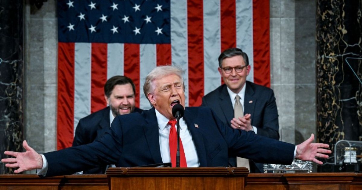 Trump tries to reset presidency in State of the Union speech