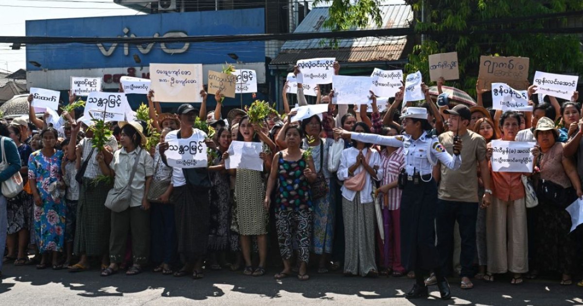 Myanmar grants amnesty to over 7,000 convicted of supporting a terrorist group