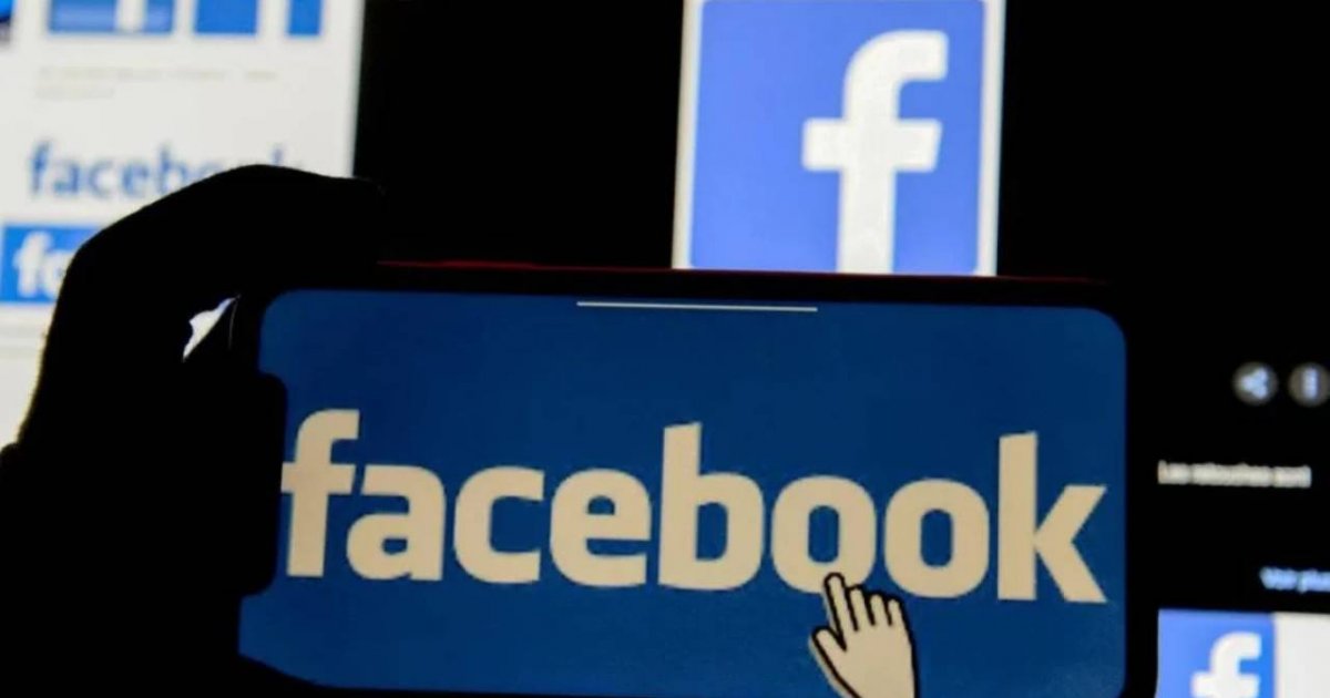 Timelines not loading Facebook hit by massive outage