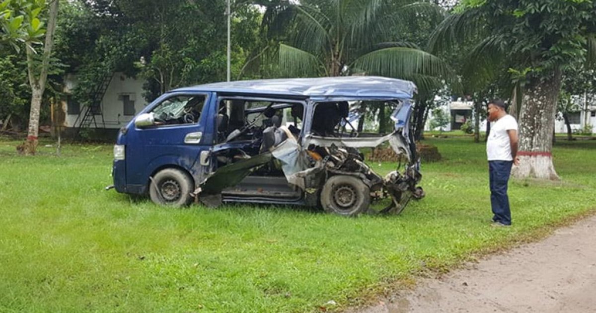 Microbus gas cylinder explosion kills 3 in Tangail