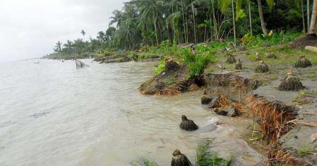 Ayollarning jinsiy xizmatlari Porno erkaklar uyga kirib, ayollar bilan jinsiy aloqada bolishadi