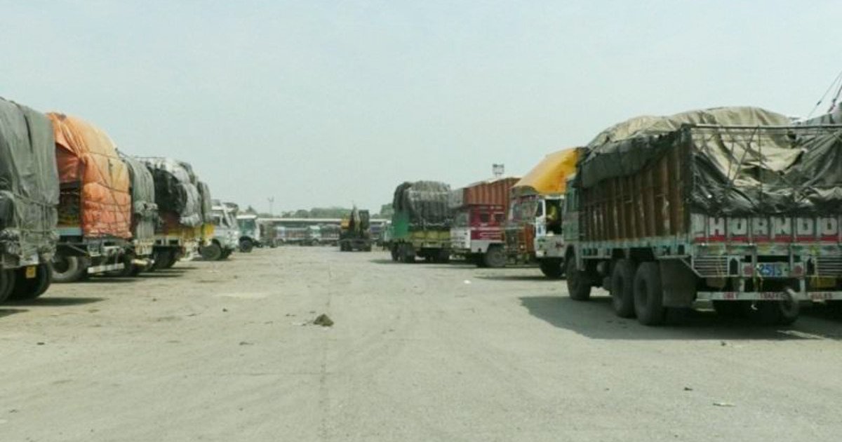Benapole Traffic Booms Before Durga Puja Holiday