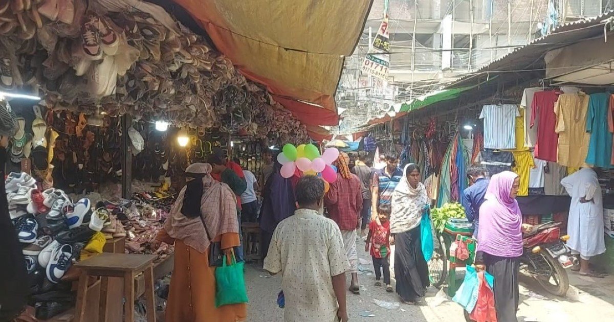 Zinu Market, Tongi, Dhaka. Zinu Market, Tongi, Dhaka.