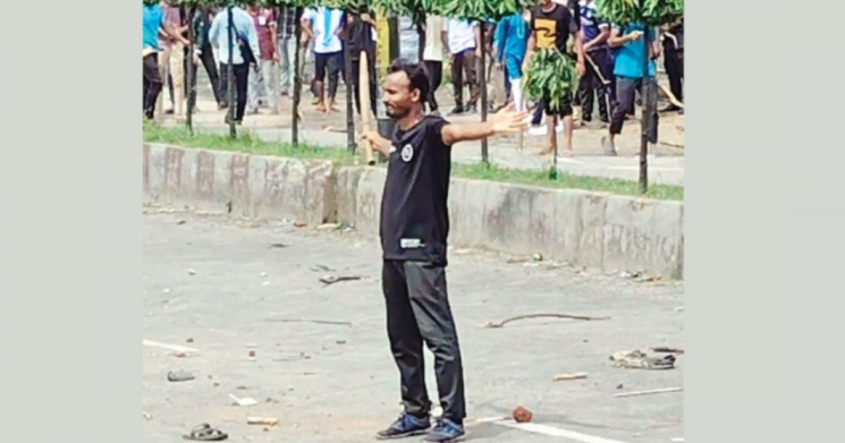 'Abu Sayed was struck on head during sudden police assault'