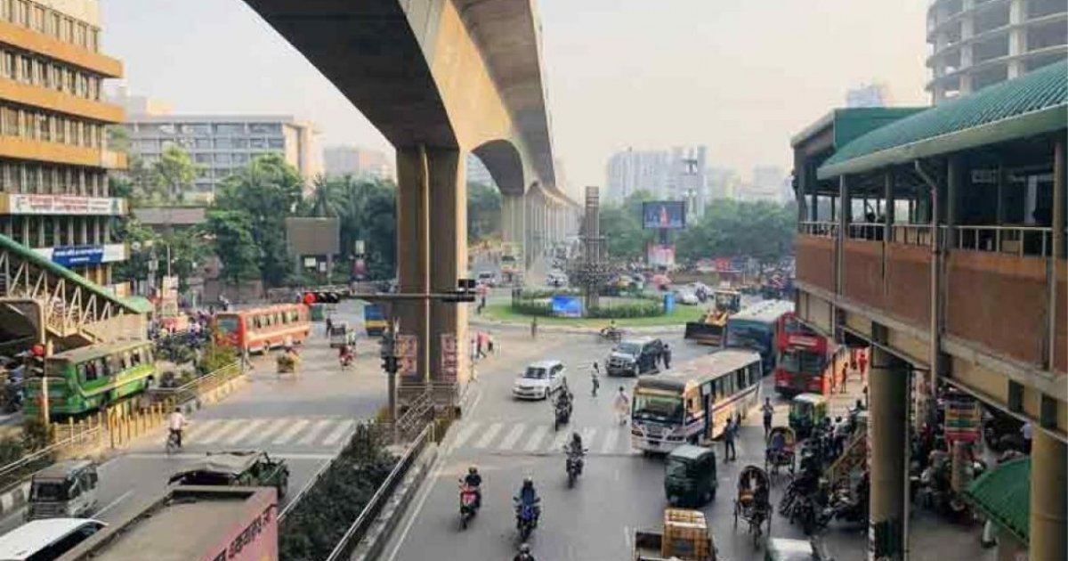 Dhaka partly back to normal, residents still on alert