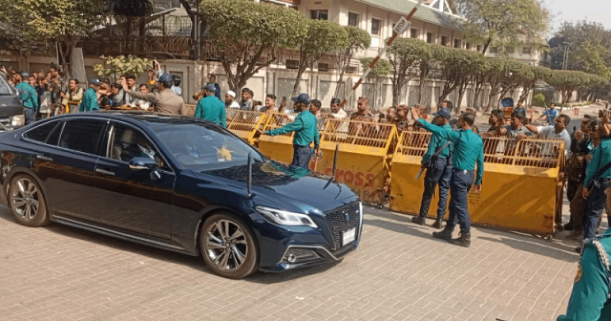 Zubaida Rahman reaches Evercare Hospital