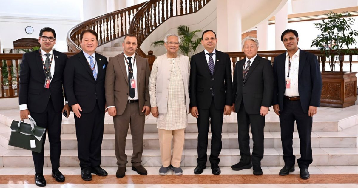 Japan cyber security expert meets CA Yunus on quantum-proof digital future