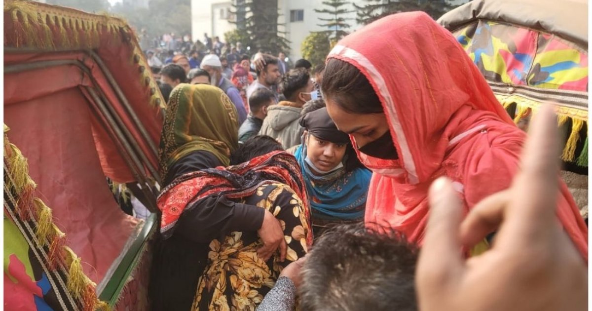 Over 100 workers fall ill during protest at Gazipur garment factory