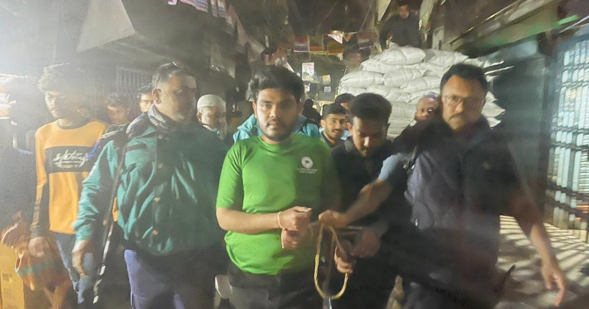 2 held with local weapons at Jamaat candidate’s Dhaka rally