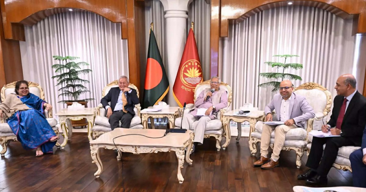 Govt rolls out e-learning in 12 Chittagong schools