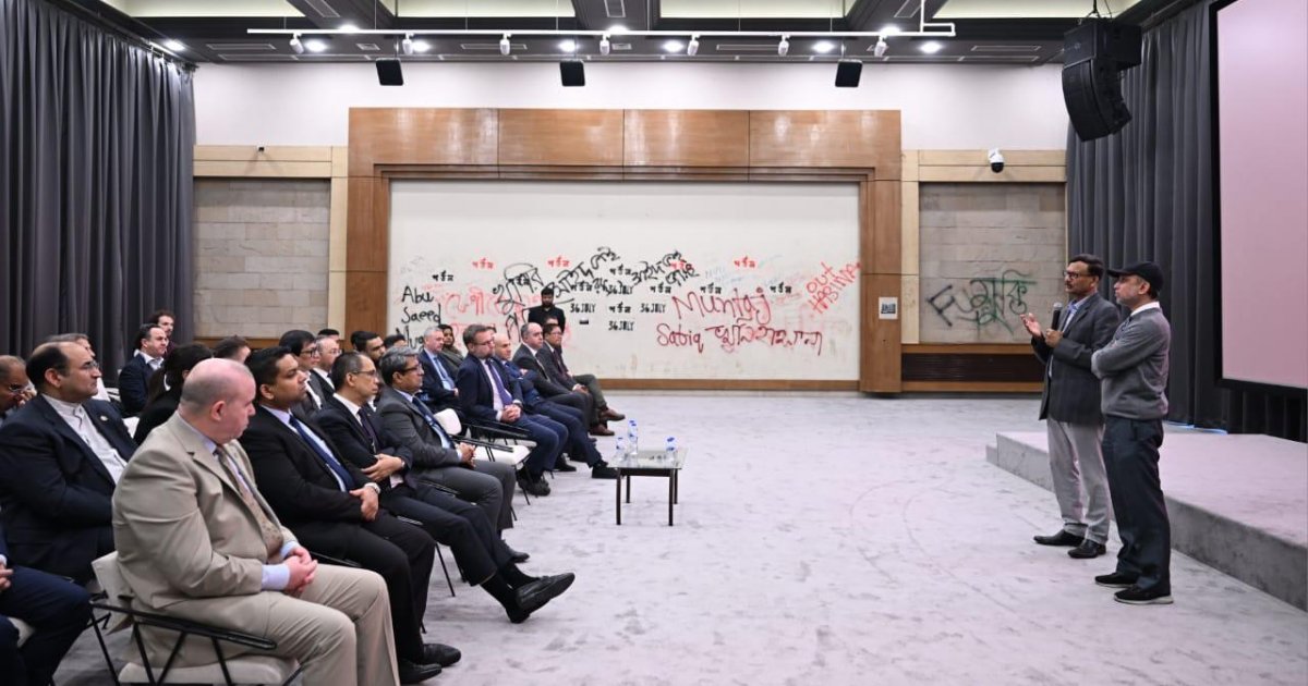 Diplomats visit July museum