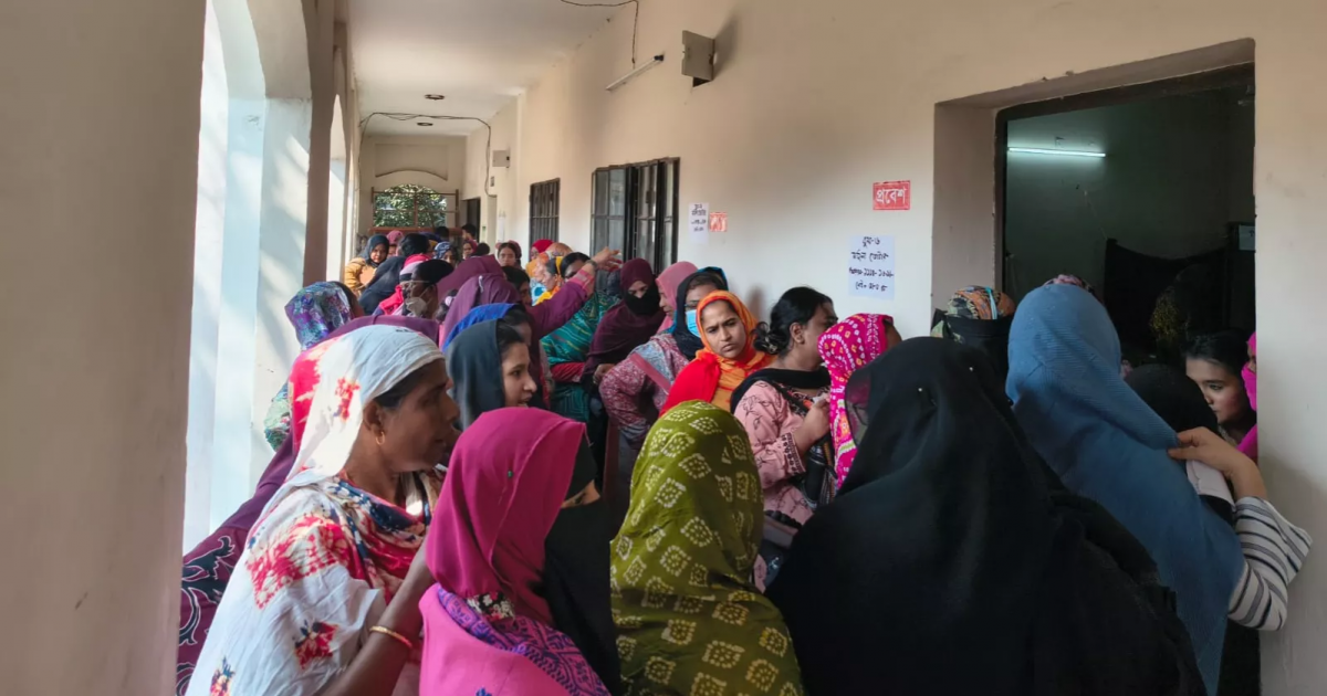 রাজধানীতে ভোটকেন্দ্রে নারী ভোটারের সংখ্যা উল্লেখযোগ্য হারে বৃদ্ধি পেয়েছে