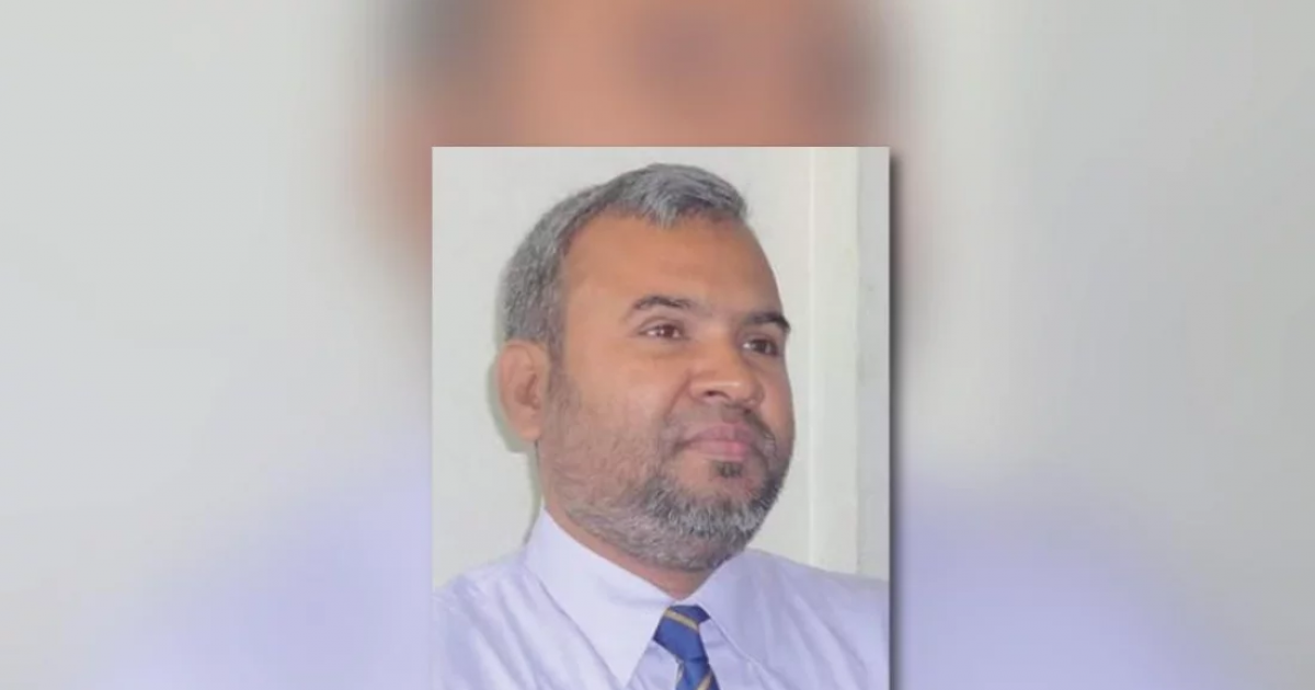 Police briefly detain DU prof at Dhanmondi 32, release him later