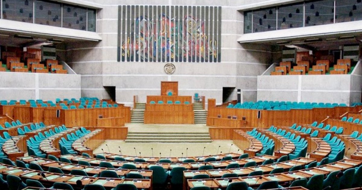 What is shadow cabinet? How much power does it really have?