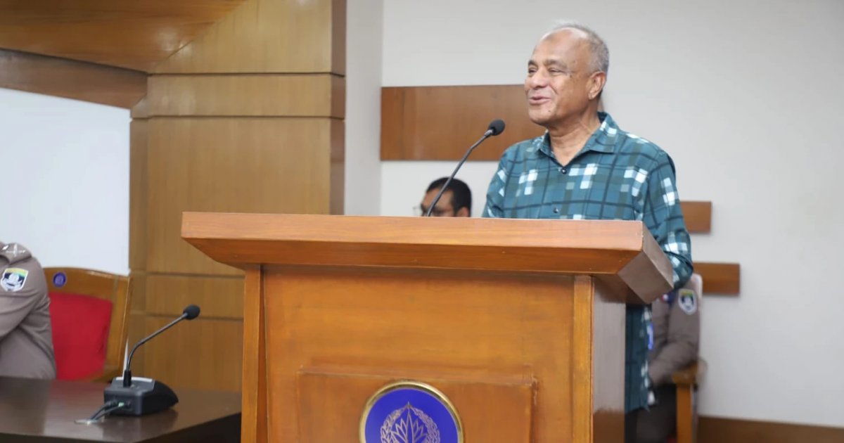 Home adviser hails national election as &lsquo;Role Model&rsquo; in Bangladesh History