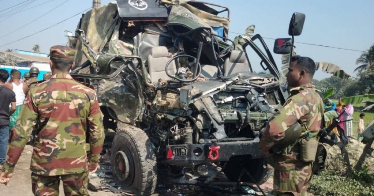 Three killed in army vehicle&ndash;bus collision in Mymensingh