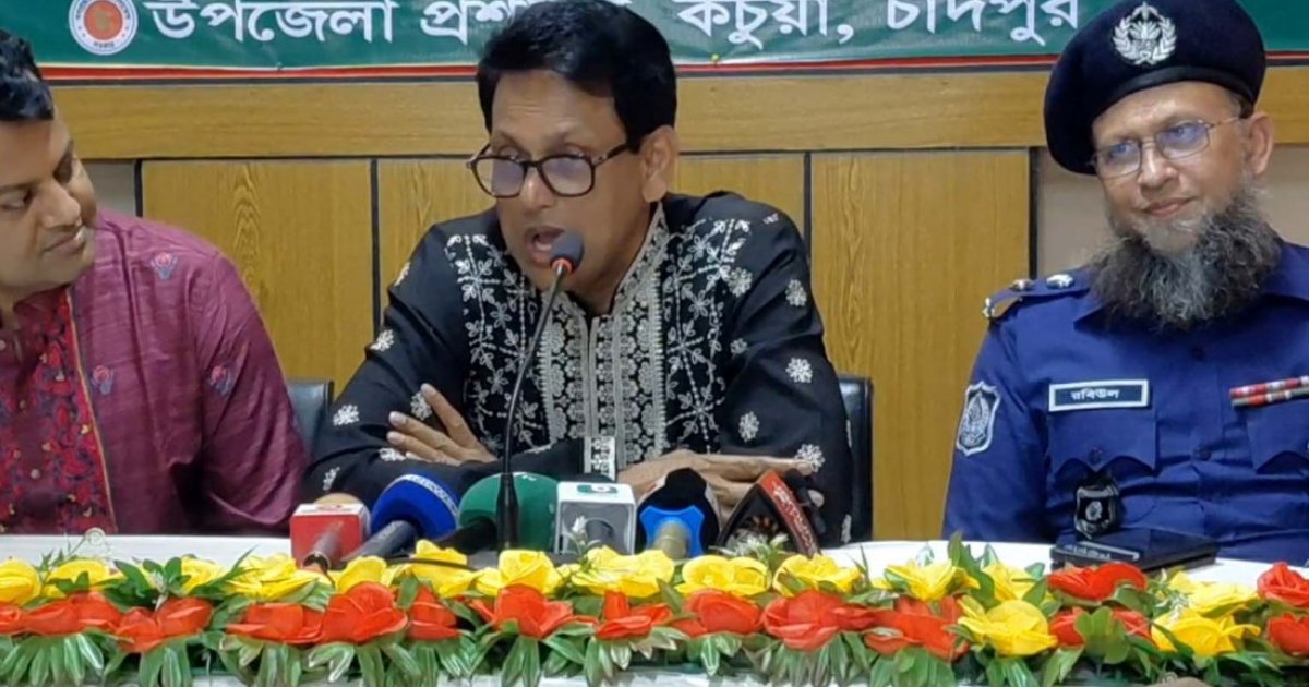 Education minister: Police will question teenagers found roaming after dark