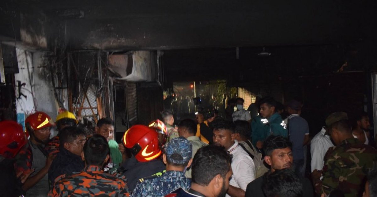 10 mobile phone shops gutted in Khulna market fire
