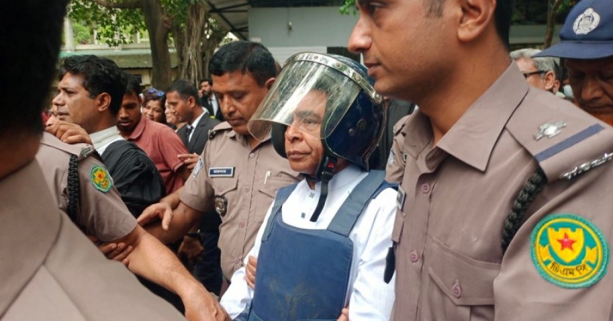 আওয়ামী লীগ নেতা বি এম মোজাম্মেল হকের বিরুদ্ধে ২৫ লাখ টাকা চাঁদাবাজির মামলায় খালাস