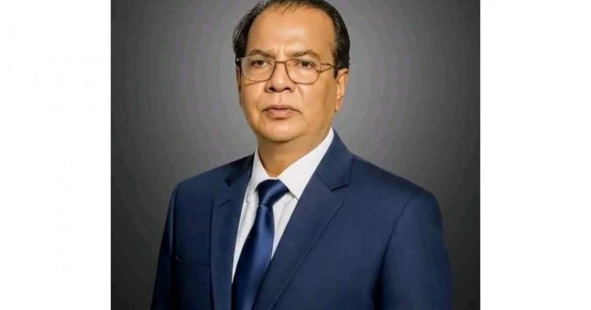 সৈয়দপুর বিমানবন্দরে অসুস্থ দুর্যোগ ব্যবস্থাপনা মন্ত্রী, বিমান অ্যাম্বুলেন্সে ঢাকায় স্থানান্তর