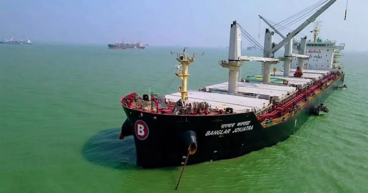 হরমুজ প্রণালীতে আটকে থাকা জাহাজগুলো শিগগিরই পার হতে পারবে: ইরানের রাষ্ট্রদূত
