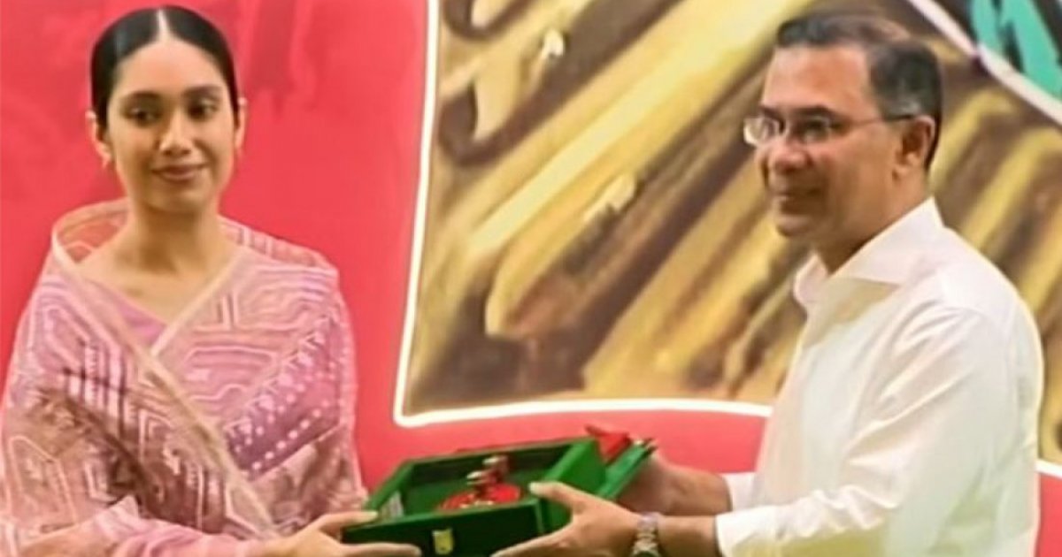 স্বাধীনতা পুরস্কার পেলেন খালেদা জিয়া, জায়মা রহমান গ্রহণ করলেন নানীর হয়ে